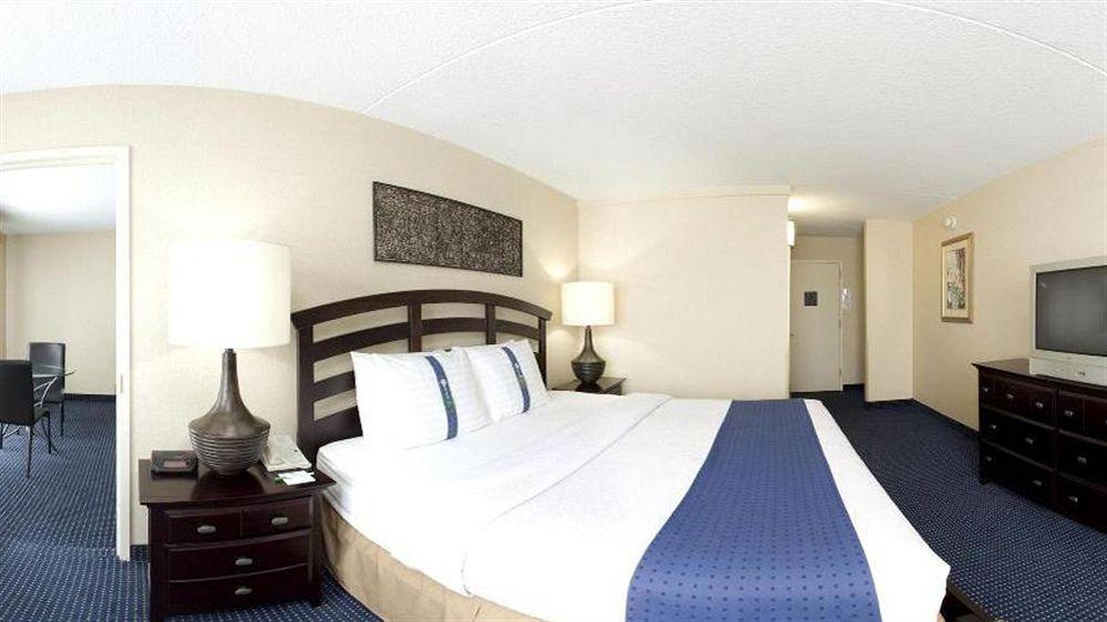 Montrose Holiday Inn Akron-West By Ihg מראה חיצוני תמונה