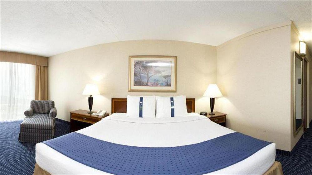 Montrose Holiday Inn Akron-West By Ihg מראה חיצוני תמונה