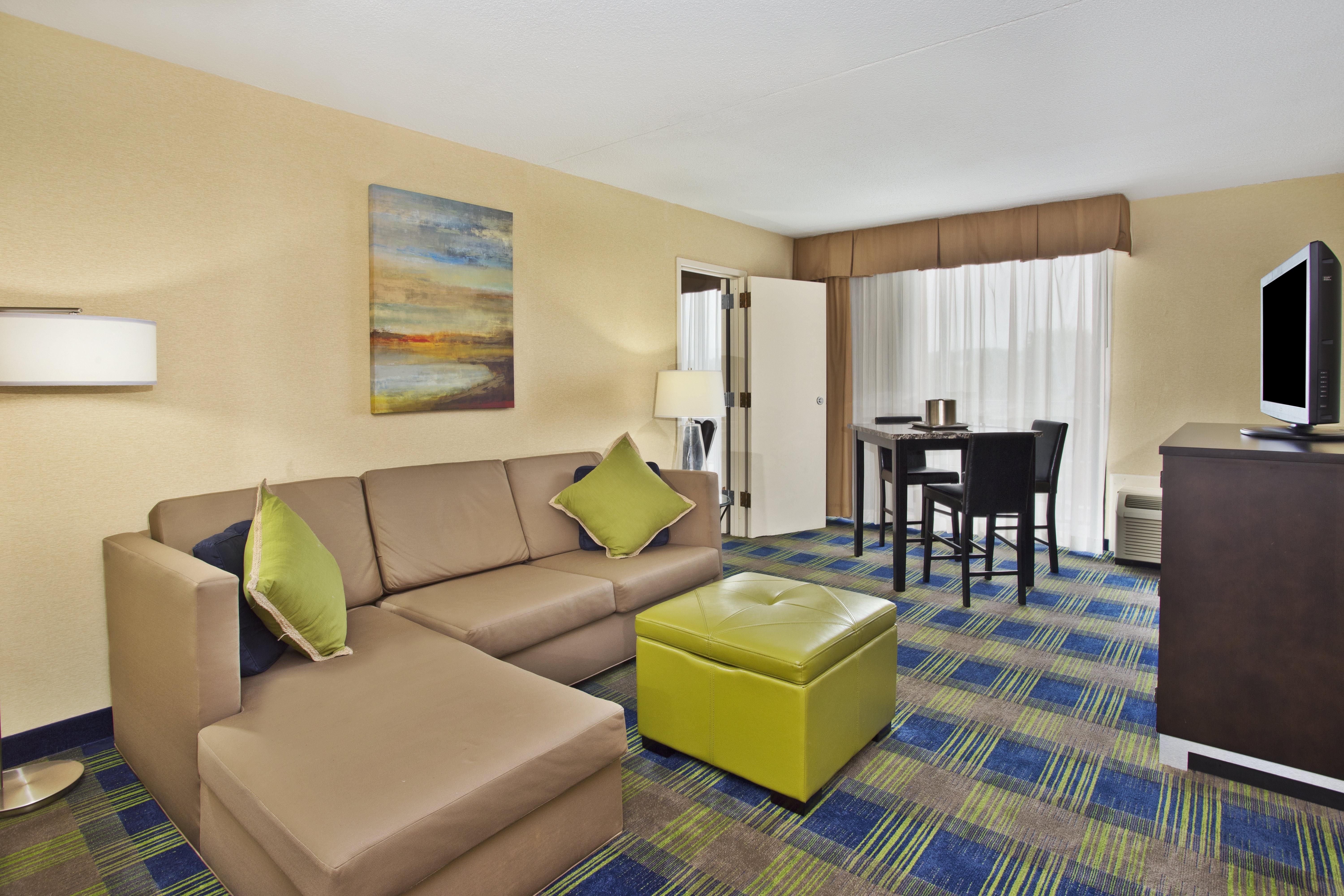 Montrose Holiday Inn Akron-West By Ihg מראה חיצוני תמונה