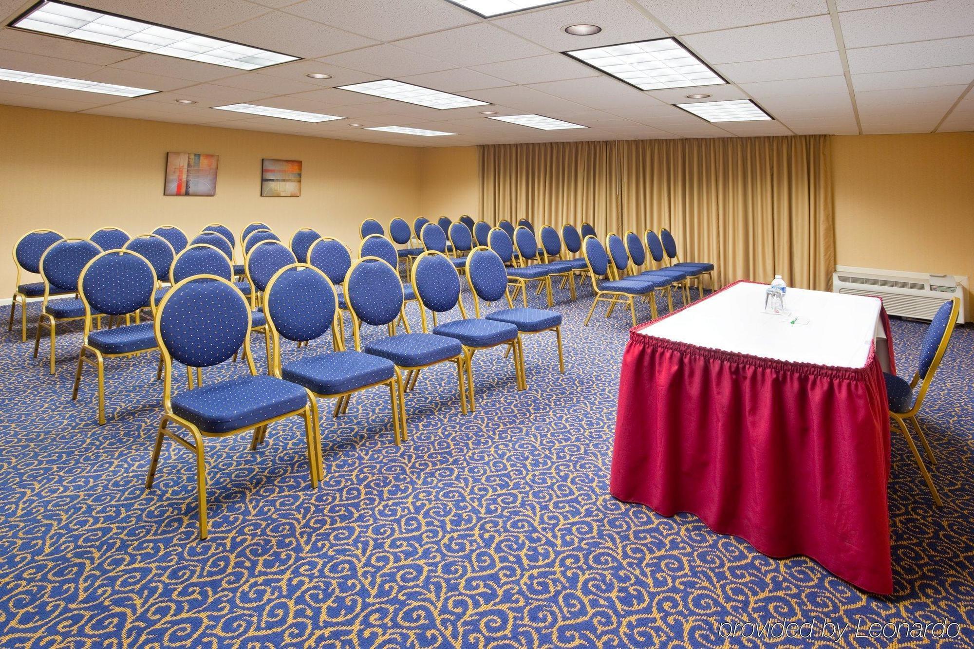 Montrose Holiday Inn Akron-West By Ihg מראה חיצוני תמונה